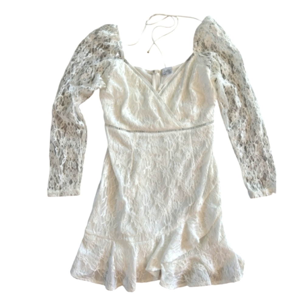 NWT Selfie Leslie Hali Long Sleeve Surplice Neckline Lace Dress White Size M - Picture 7 of 12